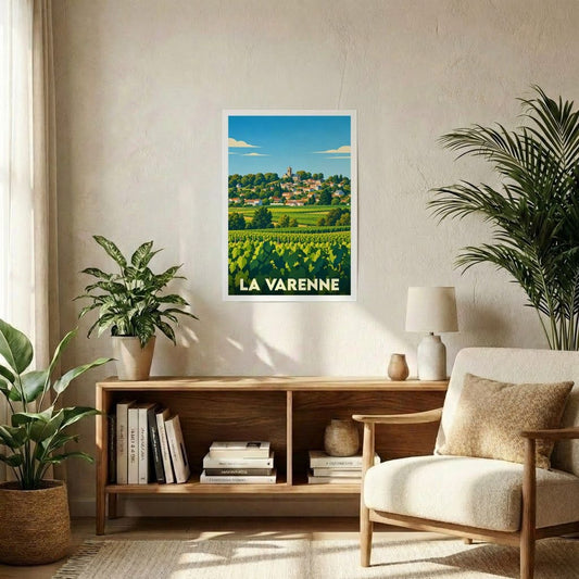 Affiche souvenir de la ville de La Varenne avec une illustration stylisée de son paysage de vignobles.