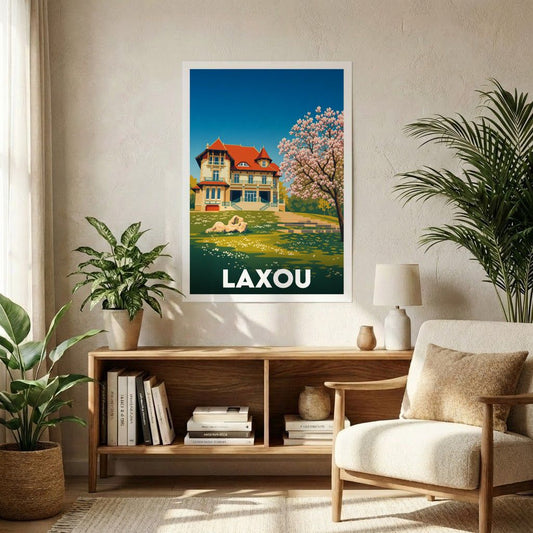 Affiche souvenir de la ville de Laxou avec une illustration stylisée représentant une villa et un arbre en fleurs.