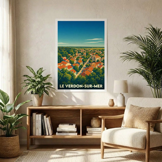 Affiche souvenir de la ville de Le Verdon-sur-Mer avec une illustration stylisée d'un village côtier entouré de verdure.