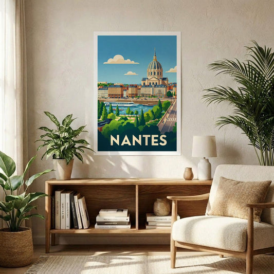 Affiche souvenir de la ville de Nantes avec une illustration stylisée et colorée.
