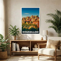 Affiche souvenir de la ville de Roussillon avec une illustration stylisée et colorée de ses maisons ocres.