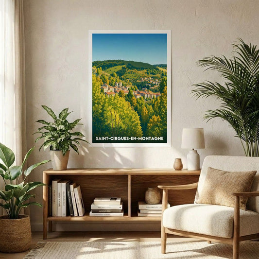 Affiche souvenir de la ville de Saint-Cirgues-en-Montagne avec une illustration stylisée de son paysage vallonné.