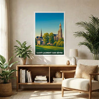Affiche souvenir de la ville de Saint-Laurent-sur-Sèvre avec une illustration stylisée.
