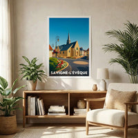 Affiche souvenir de la ville de Savigné-l'Évêque avec une illustration stylisée.
