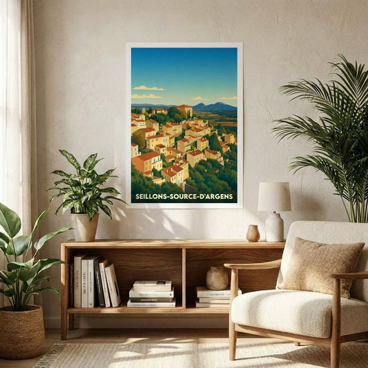 Affiche souvenir de la ville de Seillons-Source-d'Argens avec une illustration stylisée d'un village provençal niché dans la verdure.