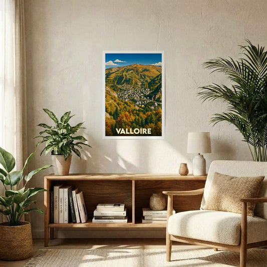 Affiche souvenir de la ville de Valloire avec une illustration stylisée de ses montagnes et de son village.