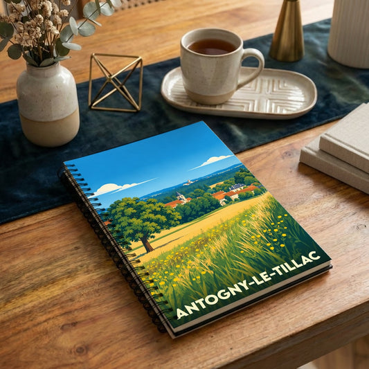 Carnet souvenir de la ville de Antogny-le-Tillac avec une illustration stylisée de son paysage champêtre.