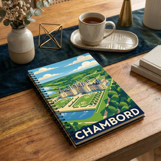 Carnet souvenir de la ville de Chambord avec une illustration stylisée.