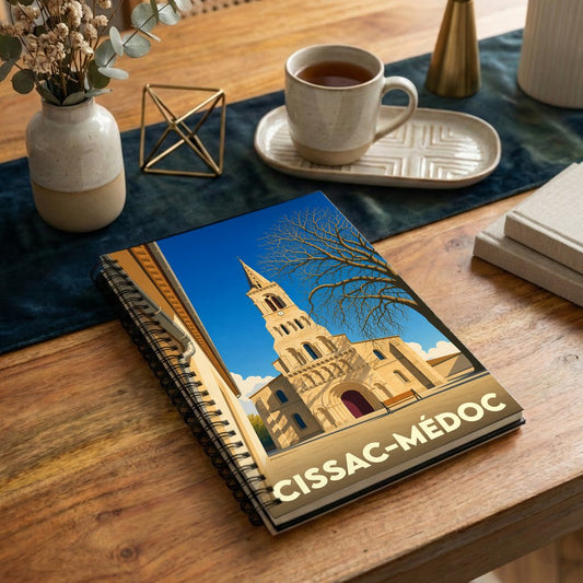 Carnet souvenir de la ville de Cissac-Médoc avec une illustration stylisée de son église.