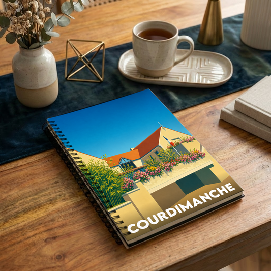 Carnet à spirales souvenir de la ville de Courdimanche illustré d'un dessin stylisé de l'hôtel de ville fleuri.