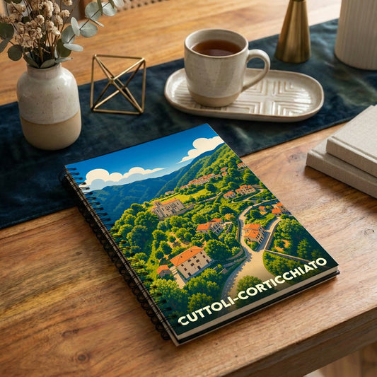 Carnet souvenir de la ville de Cuttoli-Corticchiato avec une illustration stylisée de son paysage vallonné.