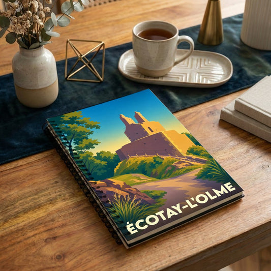 Carnet à spirales souvenir de la ville de Écotay-l'Olme avec une illustration stylisée de son patrimoine.
