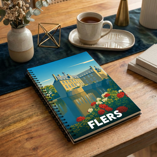 Carnet souvenir de la ville de Flers avec une illustration stylisée de son château.