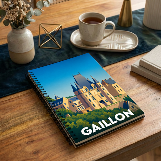 Carnet souvenir de la ville de Gaillon avec une illustration stylisée de son château.