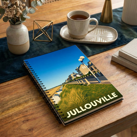 Carnet souvenir de la ville de Jullouville avec une illustration stylisée du bord de mer.