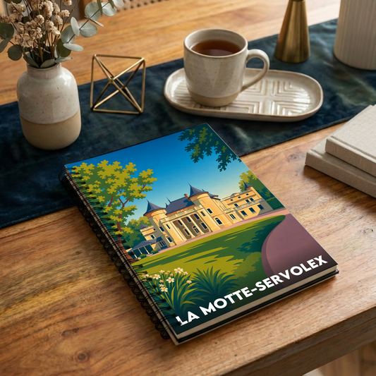 Carnet souvenir de la ville de La Motte-Servolex avec une illustration stylisée.