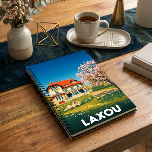 Carnet souvenir de la ville de Laxou avec une illustration stylisée.