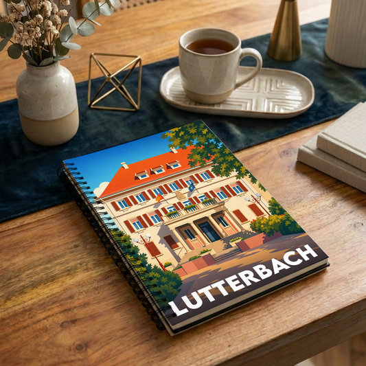 Carnet souvenir de la ville de Lutterbach avec une illustration stylisée de son hôtel de ville.