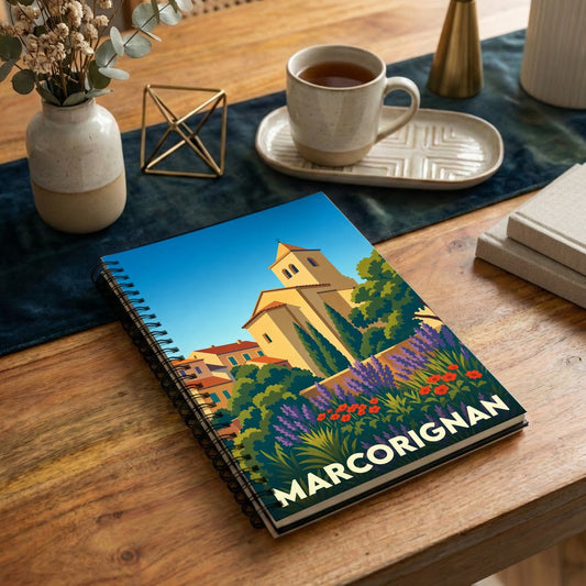 Carnet souvenir de la ville de Marcorignan avec une illustration stylisée.