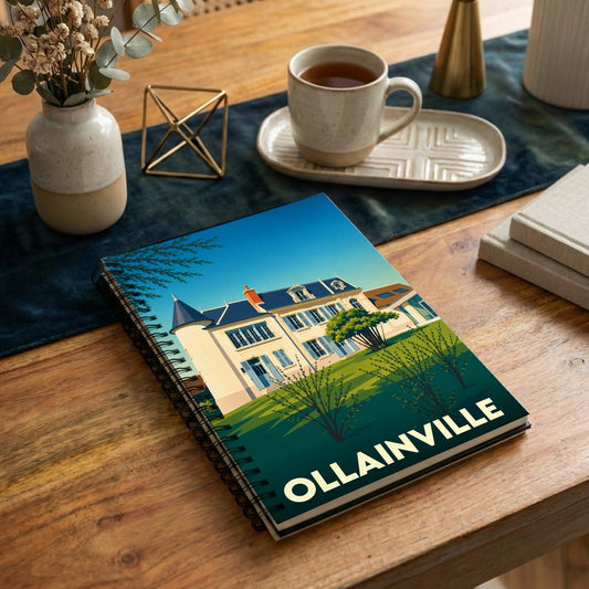 Carnet à spirales souvenir de la ville d'Ollainville avec une illustration stylisée de son architecture.