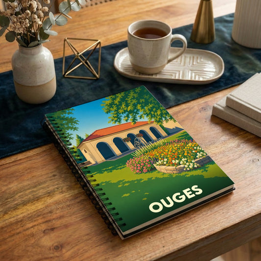 Carnet souvenir de la ville de Ouges avec une illustration stylisée d'un bâtiment à arcades et de jardins fleuris.