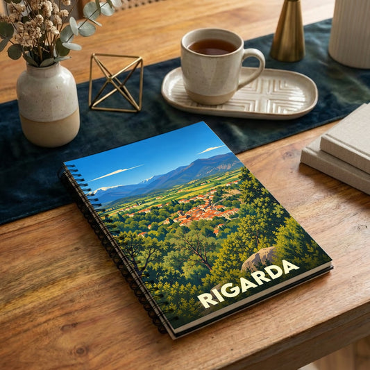 Carnet souvenir de la ville de Rigarda avec une illustration de paysage de style vintage.