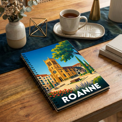 Carnet souvenir de la ville de Roanne avec une illustration stylisée.