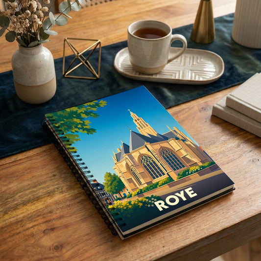 Carnet à spirale souvenir de la ville de Roye avec une illustration stylisée de son église.
