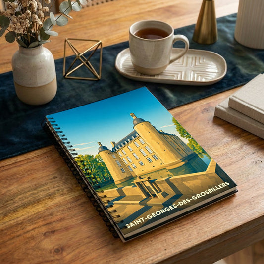 Carnet souvenir de la ville de Saint-Georges-des-Groseillers avec une illustration stylisée de son château.