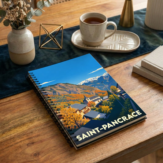Carnet à spirales souvenir de la ville de Saint-Pancrace illustré d'un paysage de montagne automnal stylisé.