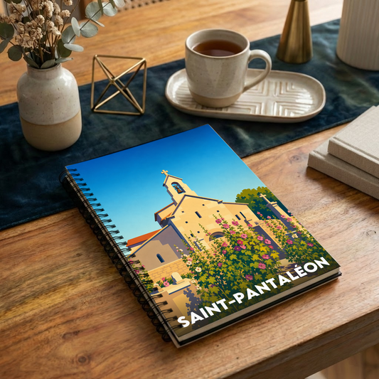 Carnet souvenir de la ville de Saint-Pantaléon avec une illustration stylisée.