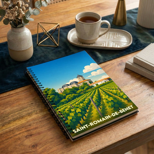 Carnet souvenir de la ville de Saint-Romain-de-Benet illustré d'un vignoble et de son église stylisée.