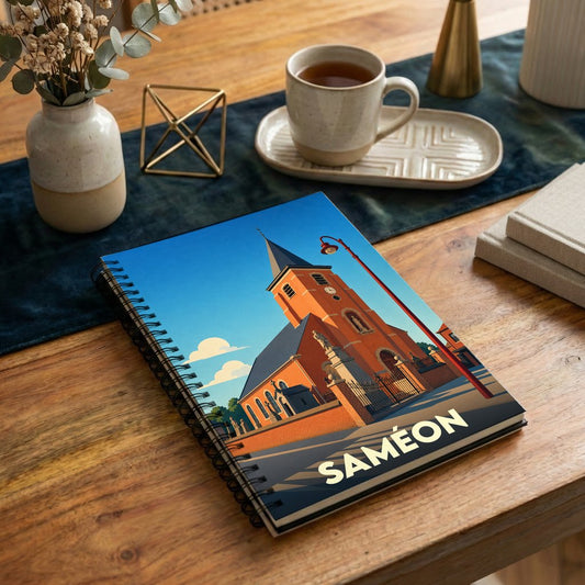 Carnet de notes souvenir de la ville de Saméon avec une illustration stylisée de son église sous un ciel bleu.