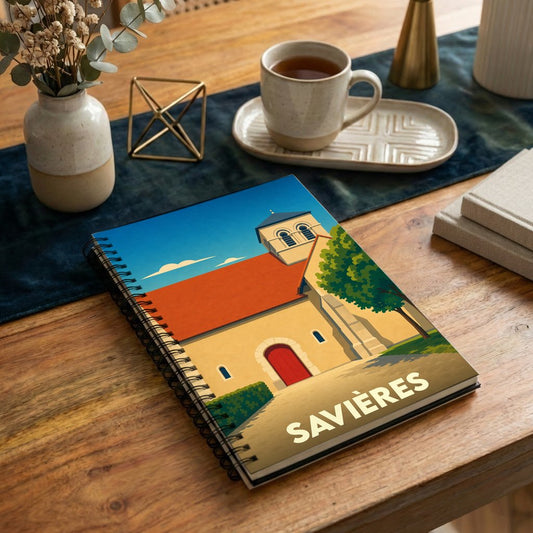 Carnet de notes souvenir de la ville de Savières avec une illustration stylisée de son église.