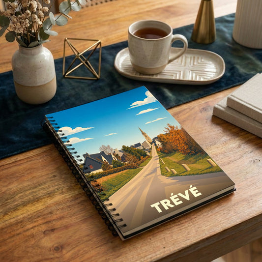 Carnet souvenir de la ville de Trévé avec une illustration stylisée d'un paysage urbain.