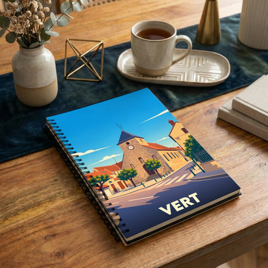 Carnet à spirales souvenir de la ville de Vert avec une illustration stylisée de son église.