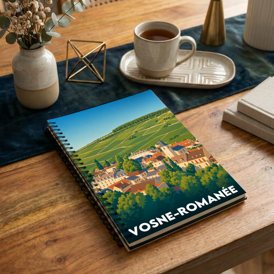 Carnet souvenir de la ville de Vosne-Romanée avec une illustration stylisée.