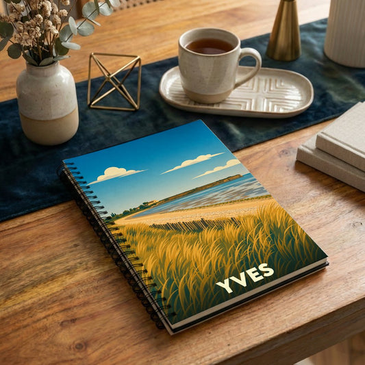 Carnet souvenir de la ville de Yves avec une illustration stylisée d'un paysage côtier.