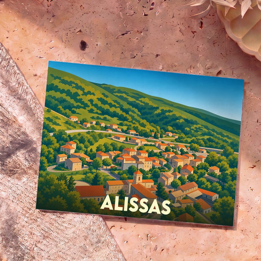 Carte postale souvenir de la ville d'Alissas avec une illustration stylisée de ses maisons nichées dans une vallée verdoyante.