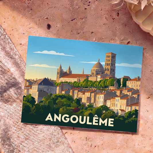 Carte postale souvenir de la ville d'Angoulême illustrant sa cathédrale et ses toits dans un style graphique épuré.