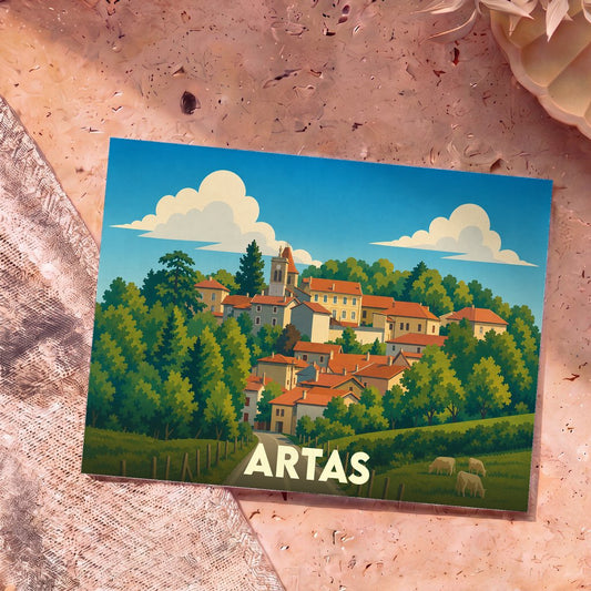 Carte postale souvenir de la ville d'Artas avec une illustration stylisée d'un village pittoresque niché dans la verdure.