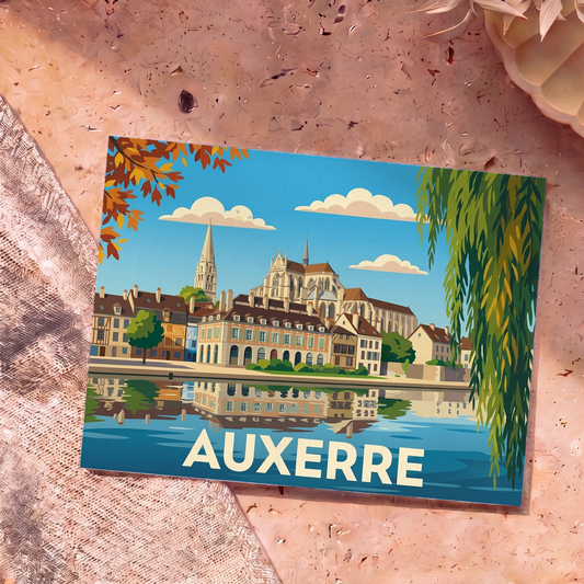 Carte postale souvenir de la ville d'Auxerre avec une illustration stylisée des bords de l'Yonne et de sa cathédrale.