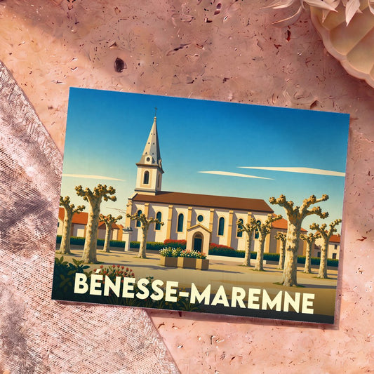 Carte postale souvenir de la ville de Bénesse-Maremne avec une illustration stylisée de son église et de platanes.