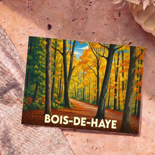 Carte postale souvenir de la ville de Bois-de-Haye avec une illustration stylisée d'une forêt en automne.