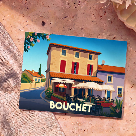 Carte postale souvenir de la ville de Bouchet avec une illustration stylisée d'une terrasse de café ensoleillée.
