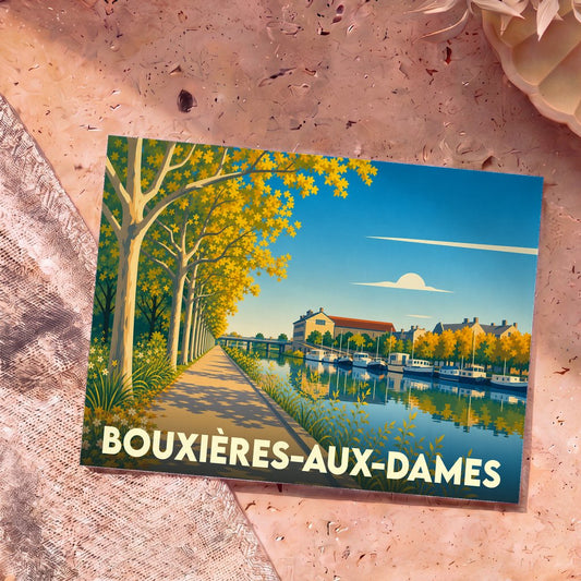 Carte postale souvenir de la ville de Bouxières-aux-Dames avec une illustration stylisée d'un canal bordé d'arbres.