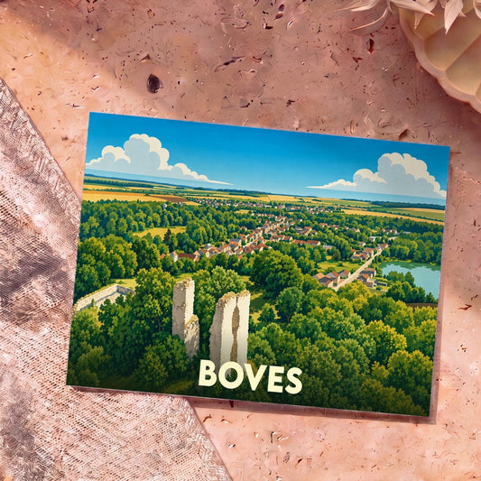Carte postale souvenir de la ville de Boves avec une illustration stylisée des ruines de son château nichées dans une forêt verdoyante.