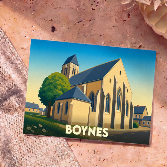 Carte postale souvenir de la ville de Boynes avec une illustration stylisée d'une église sous un ciel bleu clair.