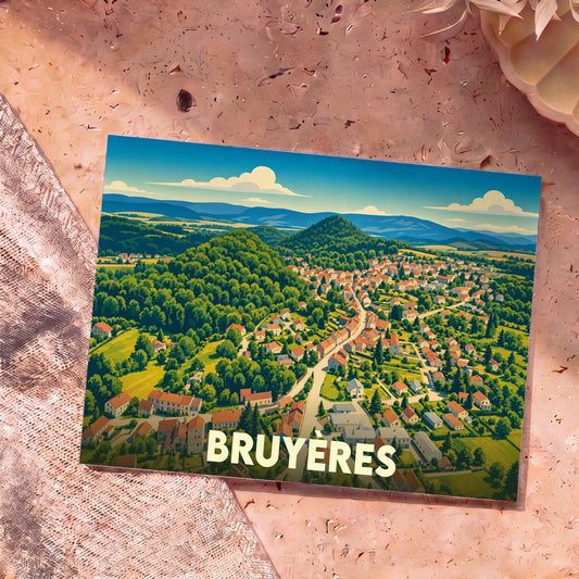 Carte postale souvenir de la ville de Bruyères avec une illustration stylisée montrant une vue aérienne du village et de ses collines boisées.