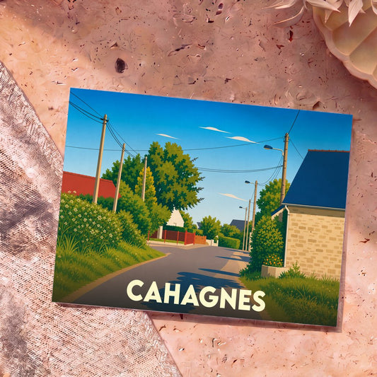 Carte postale souvenir de la ville de Cahagnes arborant une illustration stylisée et colorée de ses rues.